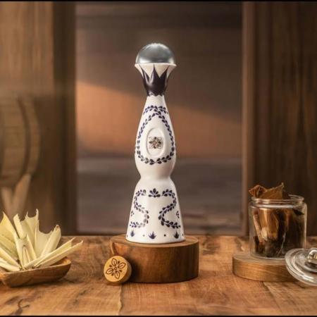 Clase Azul Tequila Reposado 陶器ボトル Clase Azul Tequila Reposado